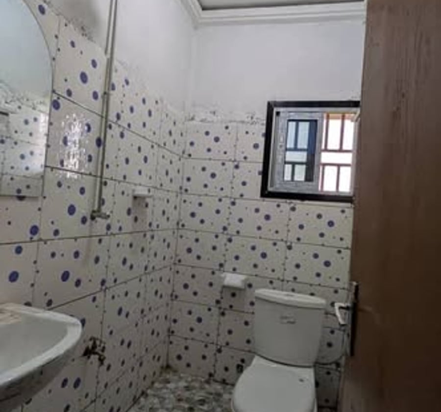 Chambres modernes à louer – Yaoundé Emana