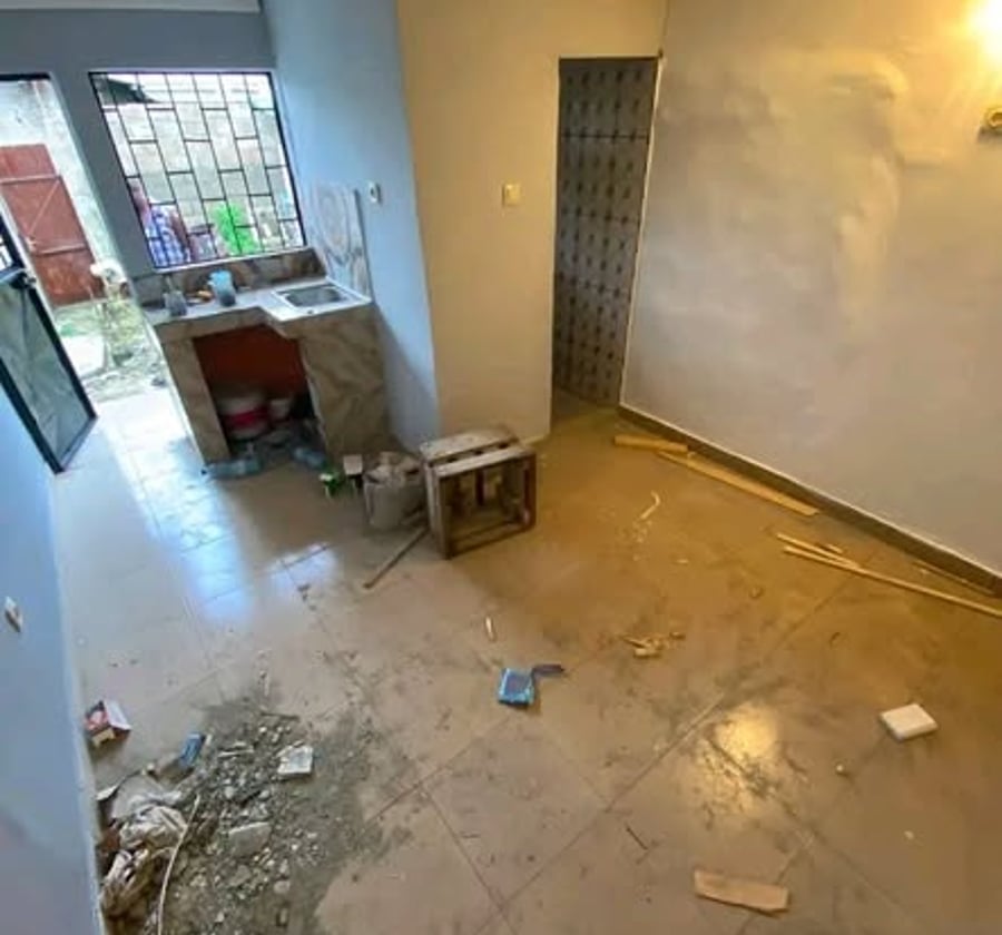 Chambre moderne à louer à Logbaba (Douala)