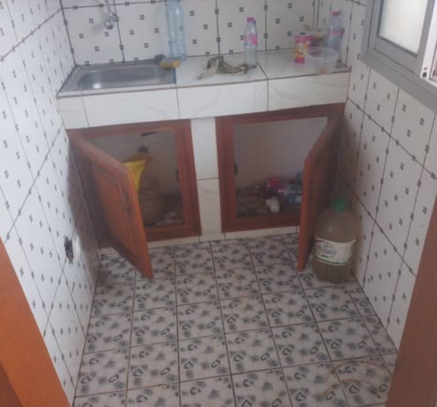 Grande chambre moderne trois pièces à louer - Essomba Yaoundé