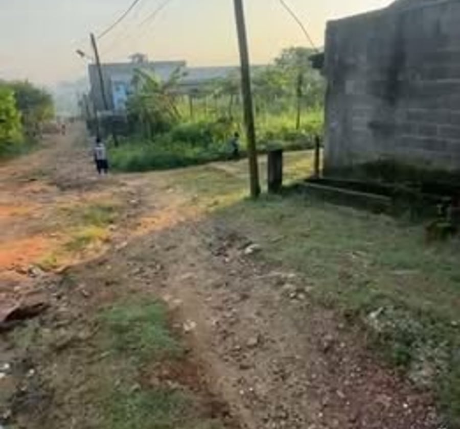 Terrain avec titre personnel à vendre - Logbessou Arisa