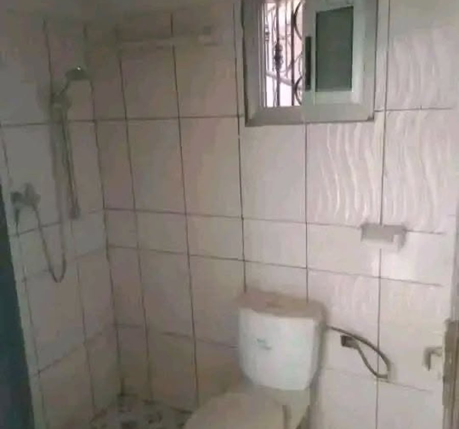 Grand studio moderne VIP à louer à Nkoabang