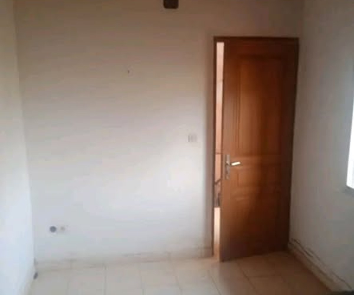Chambre moderne à louer - Yaoundé Fourgerol