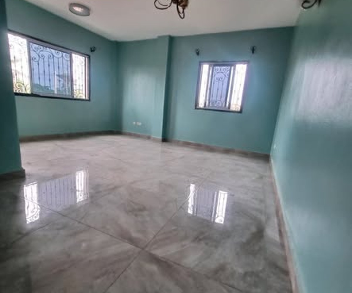 Appartement haut standing à Nkolfoulou - 150 000 FCFA/mois