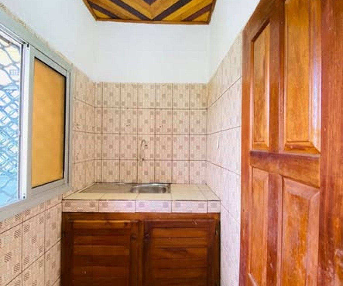 Studio moderne à louer à Logpom