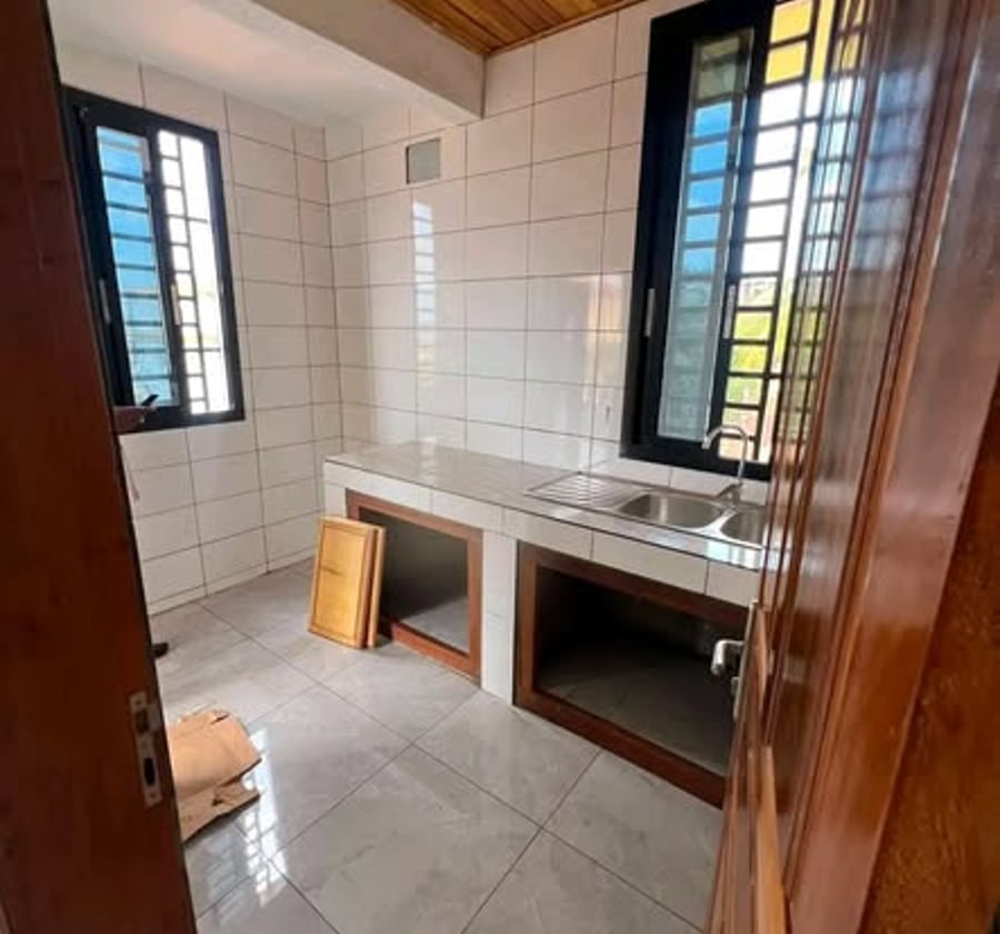 Appartement moderne neuf à louer à Olembe