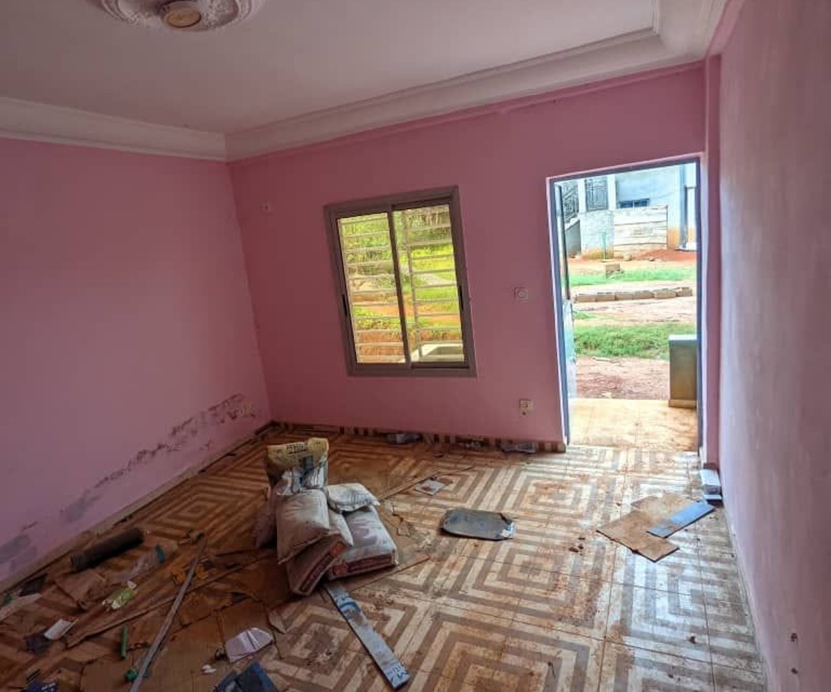 Studio moderne 4 pièces à Tsinga Village