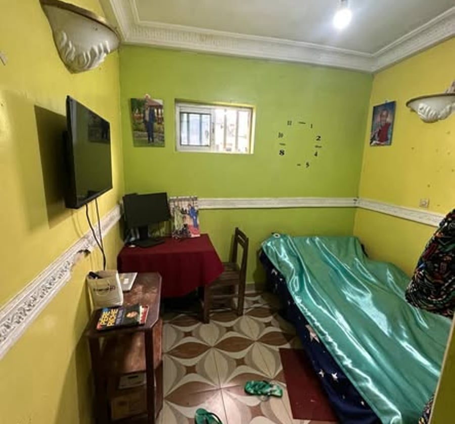 Chambre avec coin cuisine - Lycée de Biyemassi
