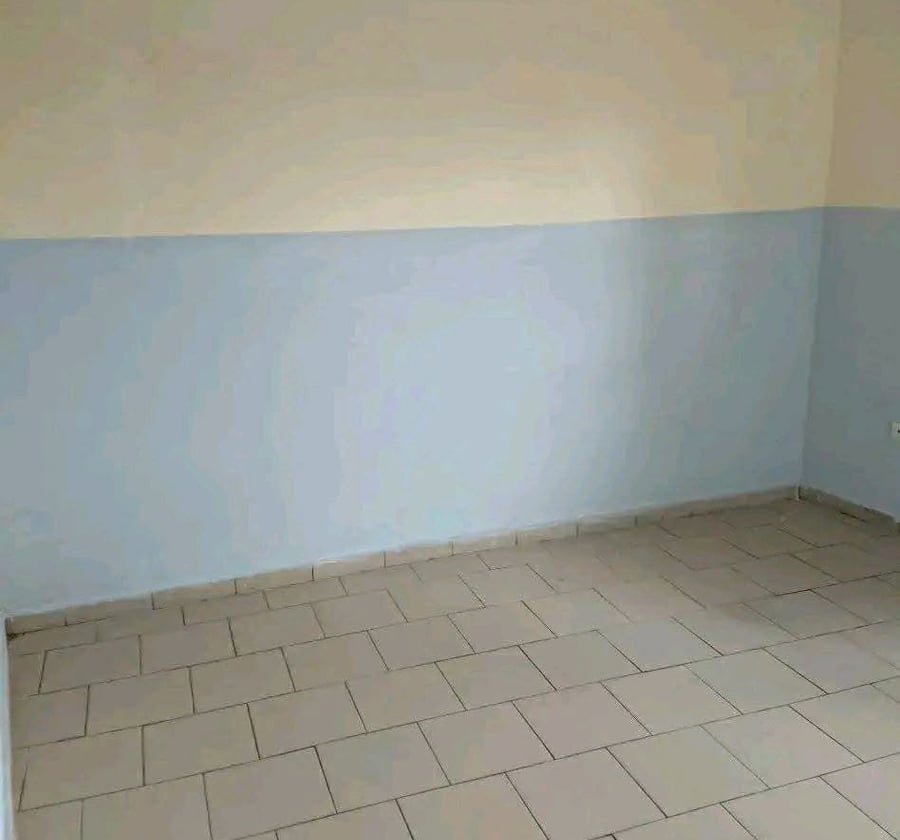 Studio moderne à louer à Nkoabang