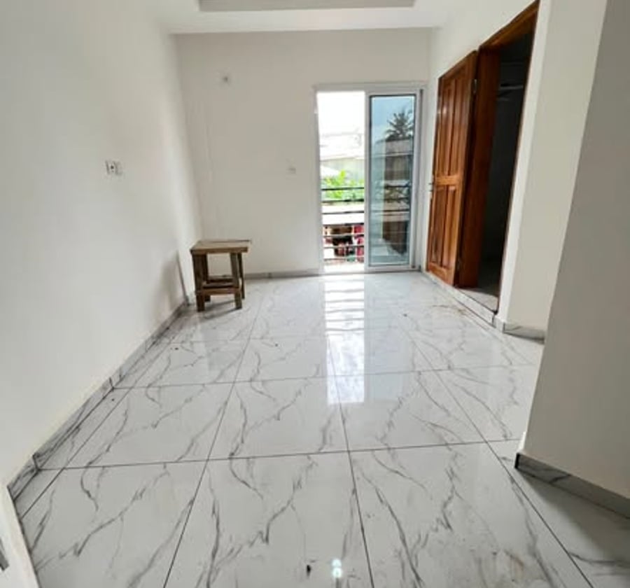Appartement haut standing à louer à Makepe