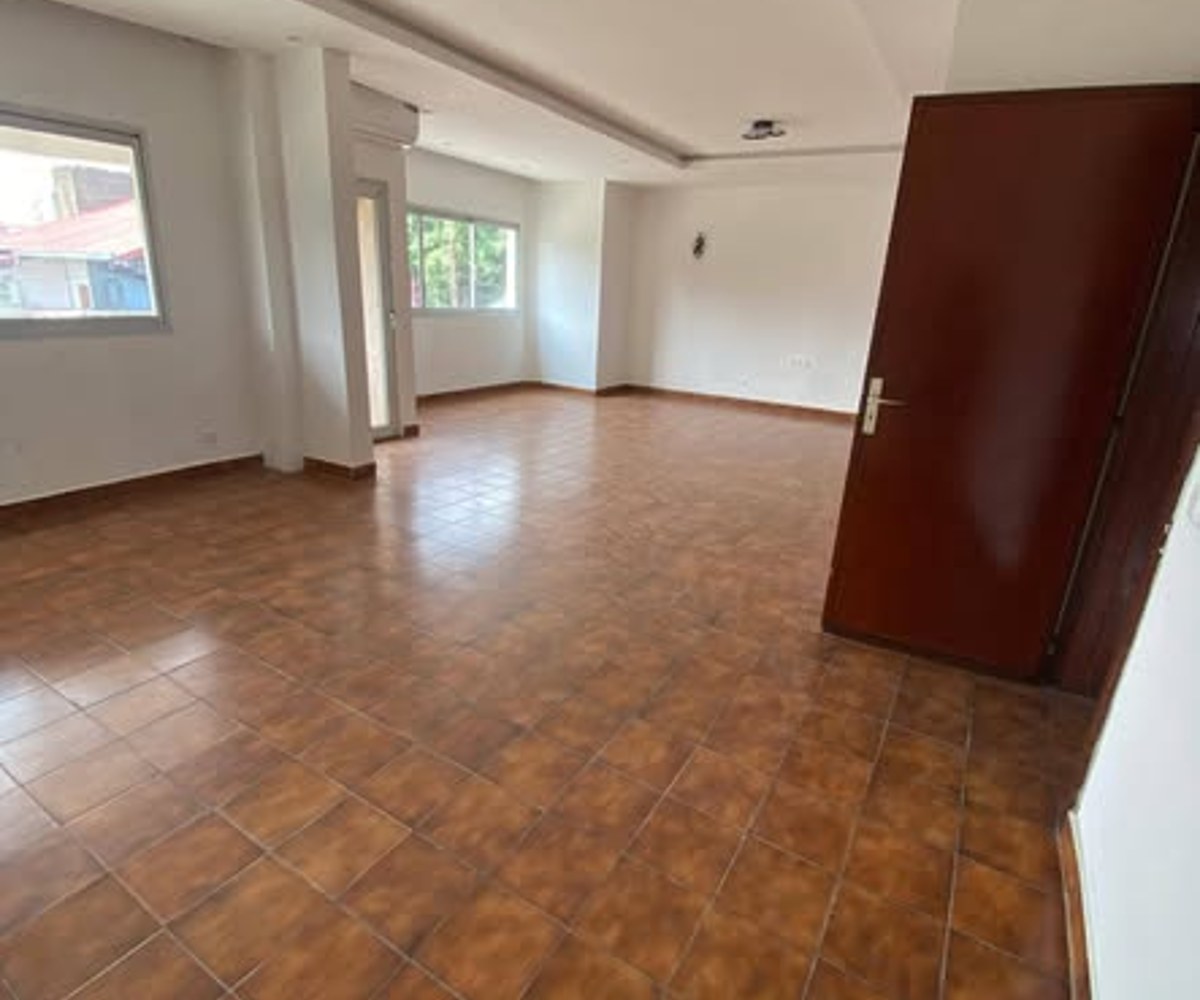 Appartement 3 chambres bon standing à Bonapriso