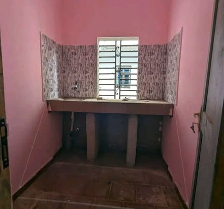 Studio à louer – Barrière Ahala, Yaoundé
