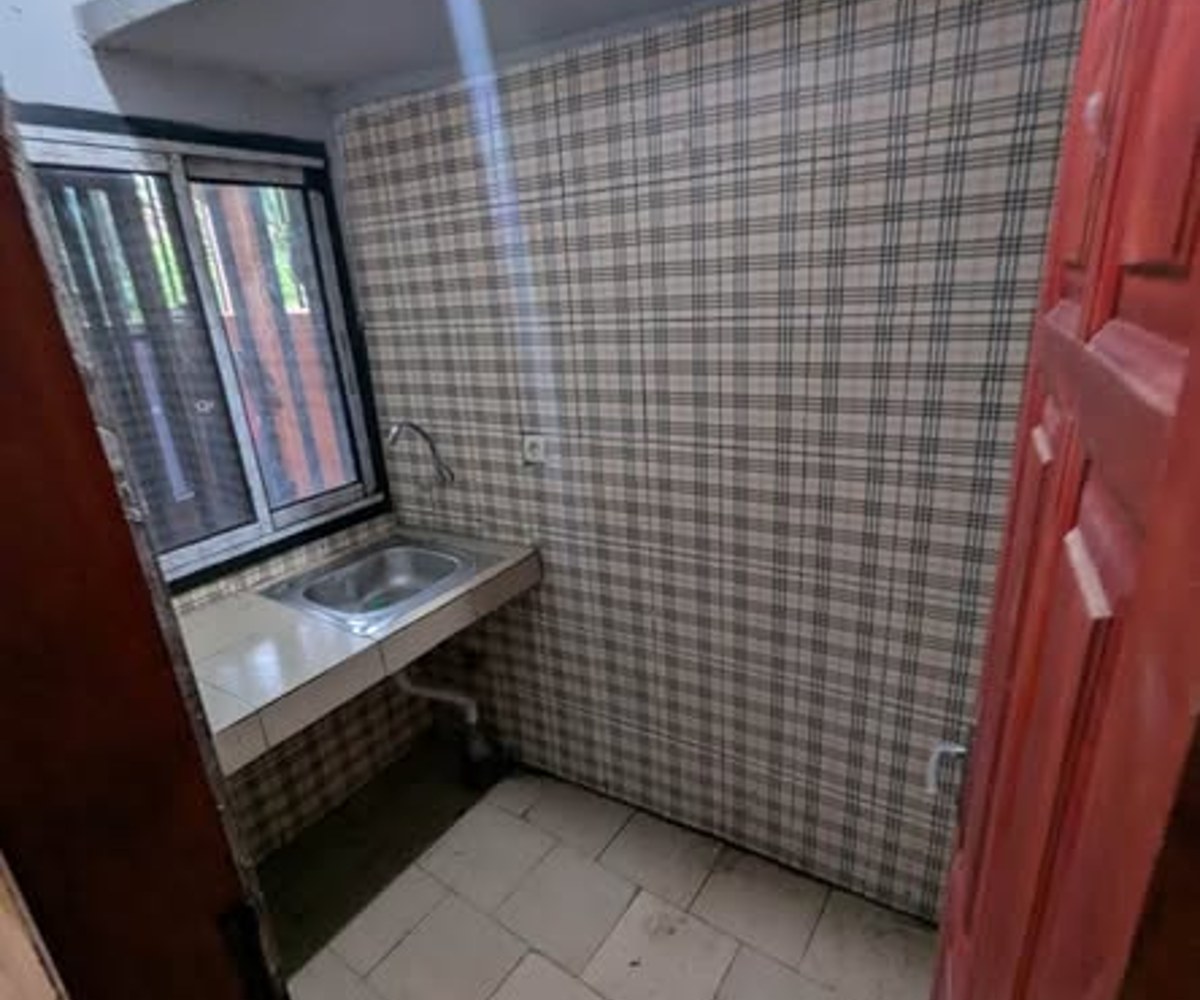 Studio moderne à Ahala Barrière