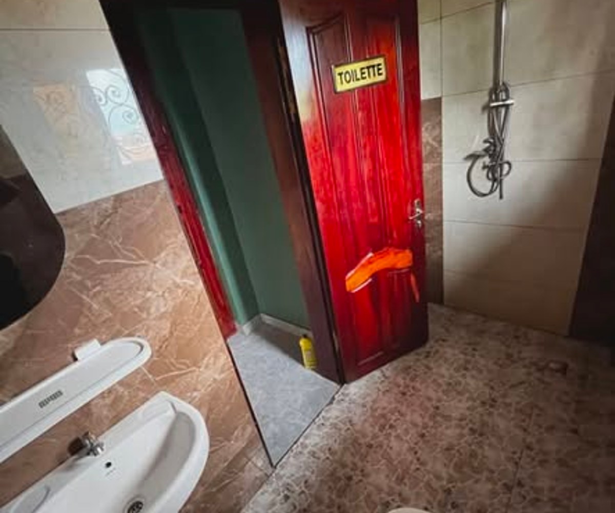 Appartement 3 chambres à louer à Logbessou