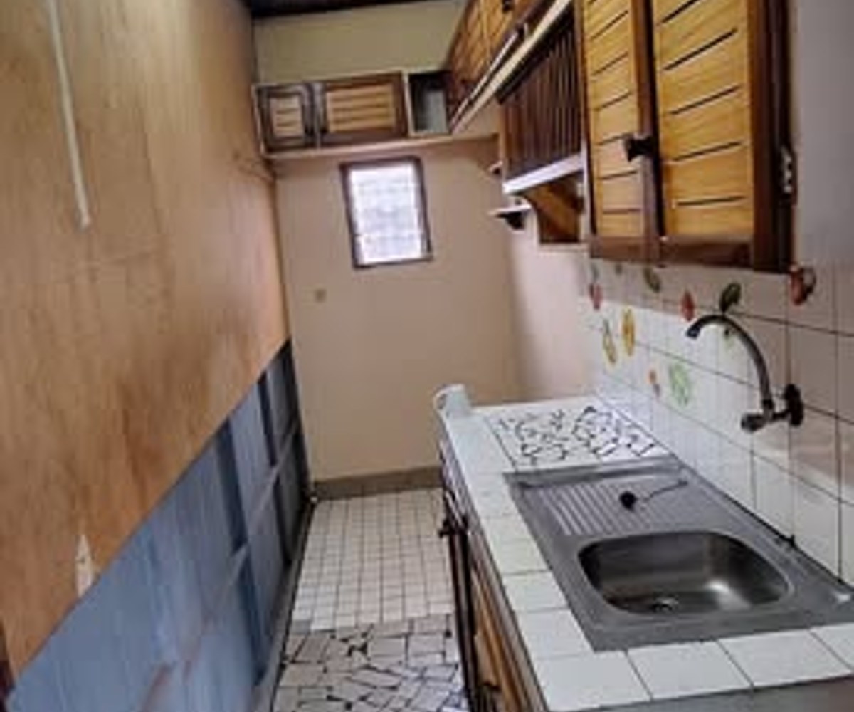 Studio moderne à louer à Odza (Happy)