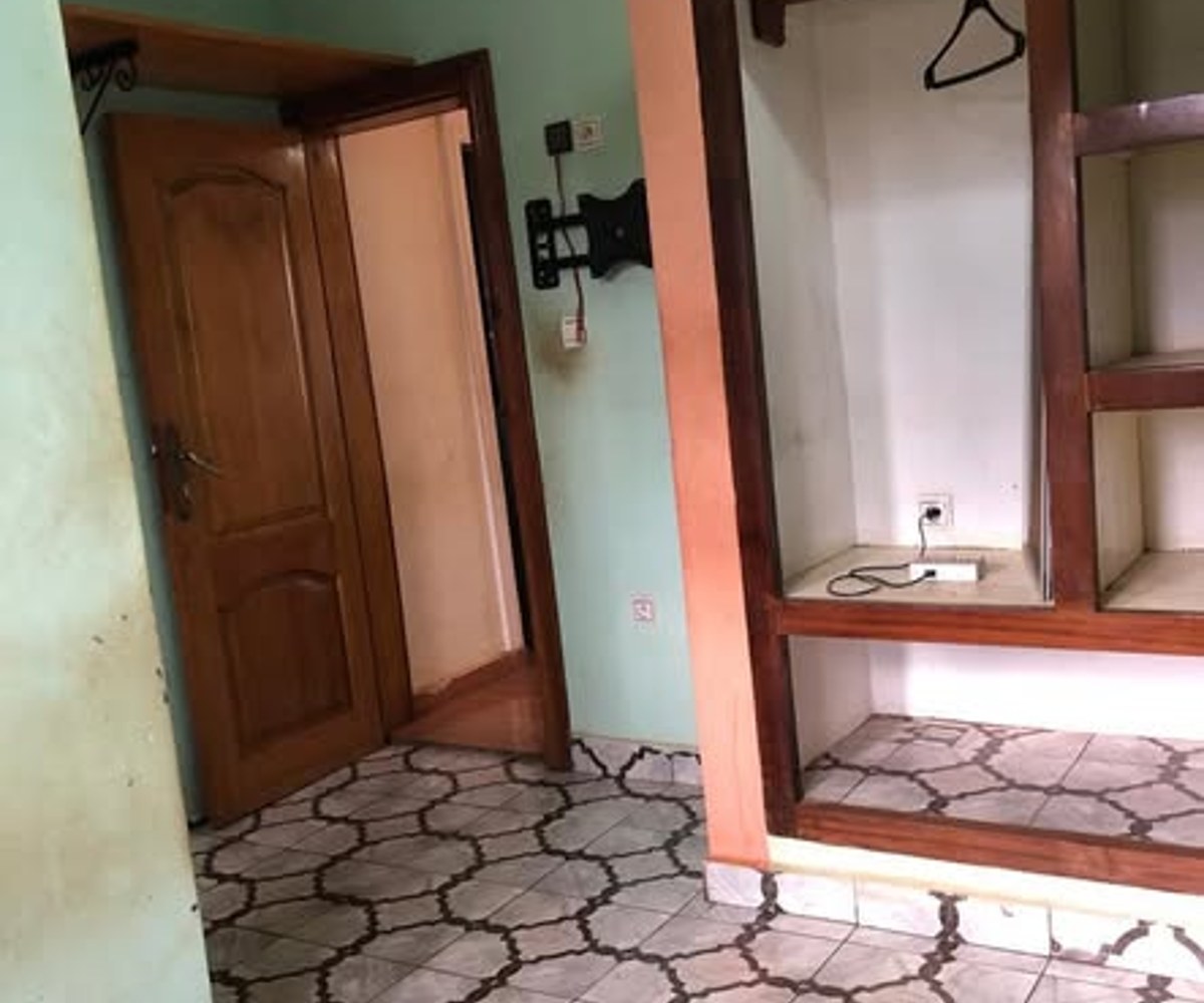 Studio moderne à louer à Nkoabang, Yaoundé
