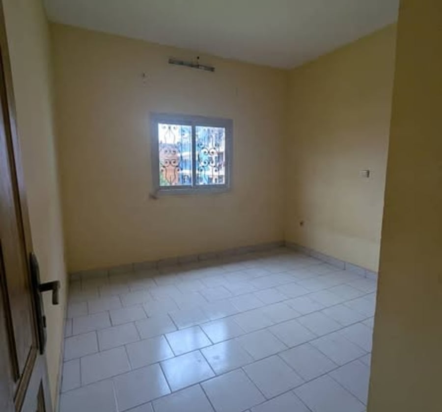 Appartement moderne à louer à Odza