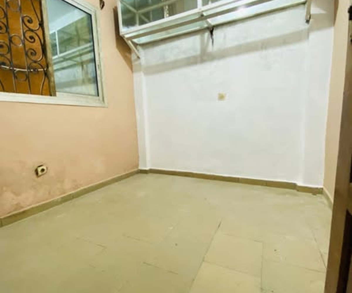Studio moderne 4 pièces à Ndogbong - Douala