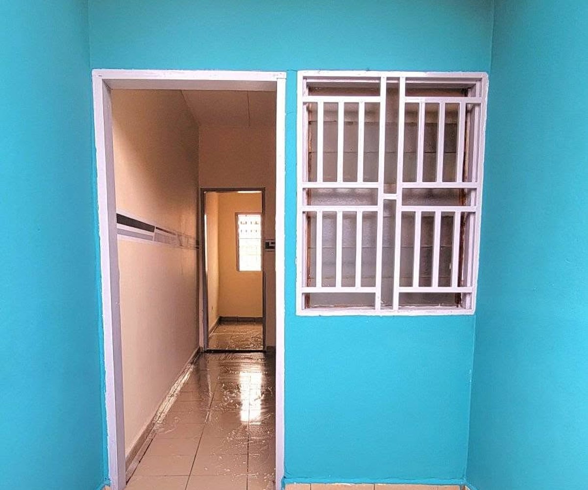 Studio moderne à louer à Biyem-assi