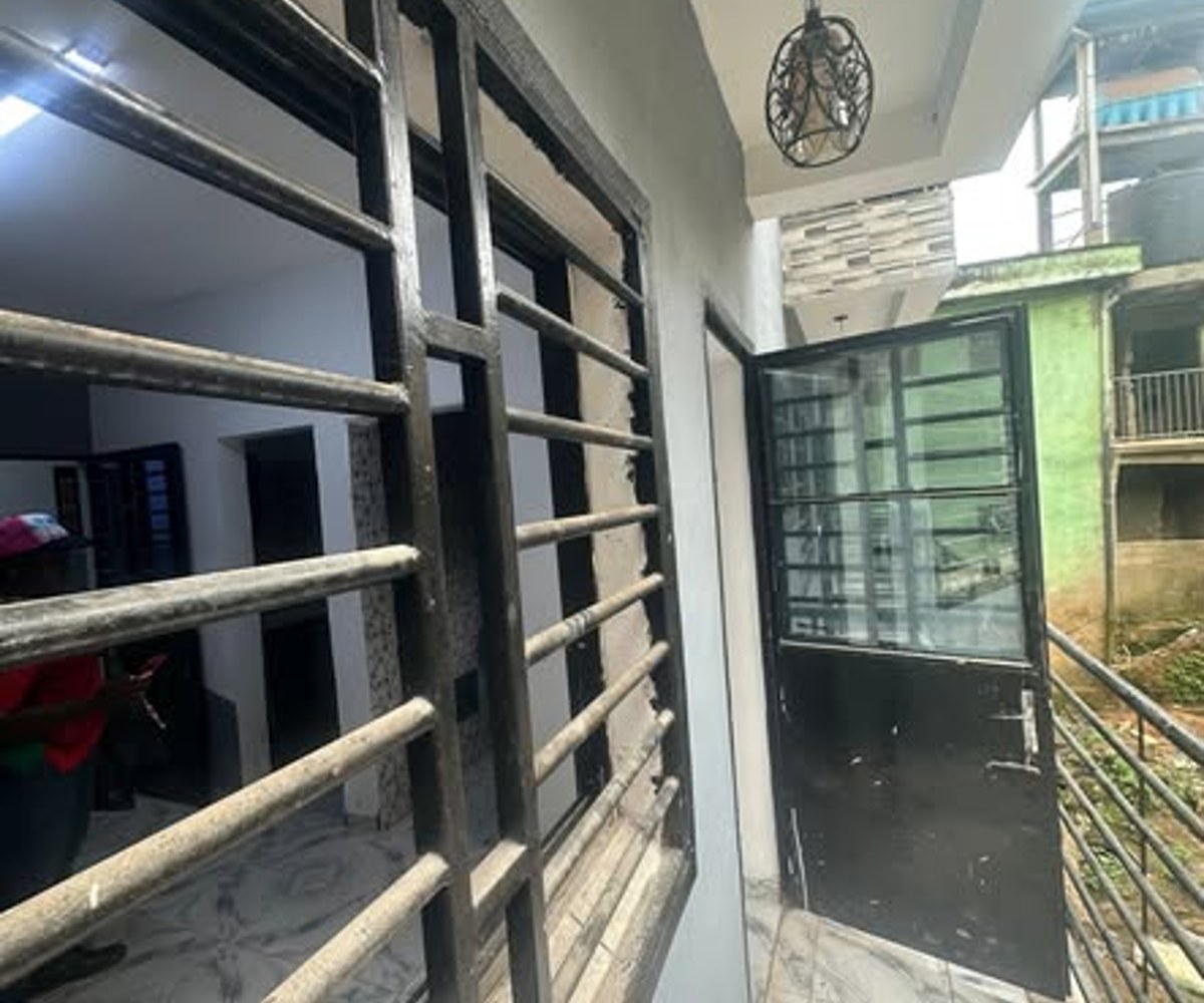 Appartement 3 pièces à PK 17 Douala - 30 000 FCFA/mois