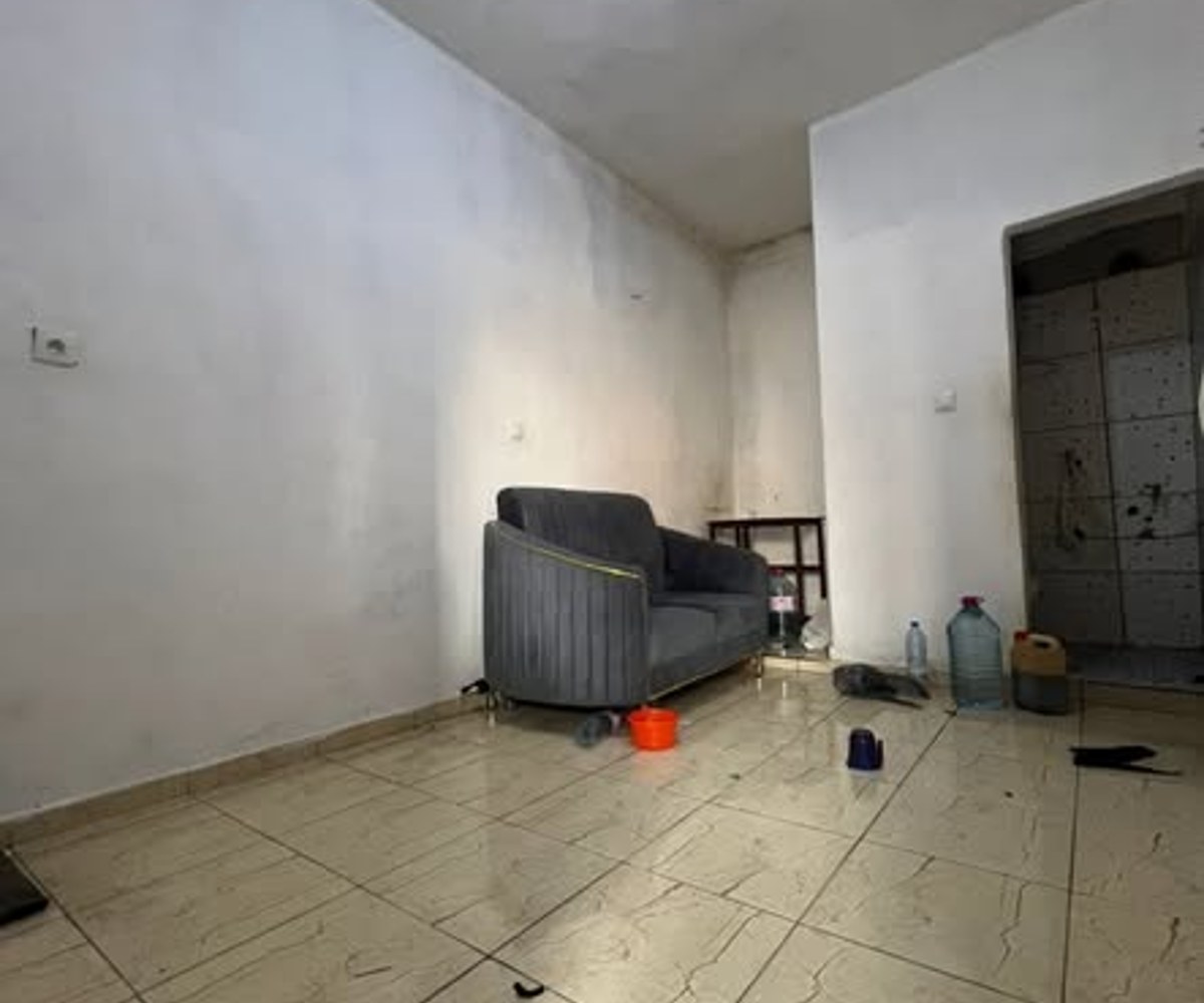Chambre moderne avec coin cuisine - Ange Raphaël