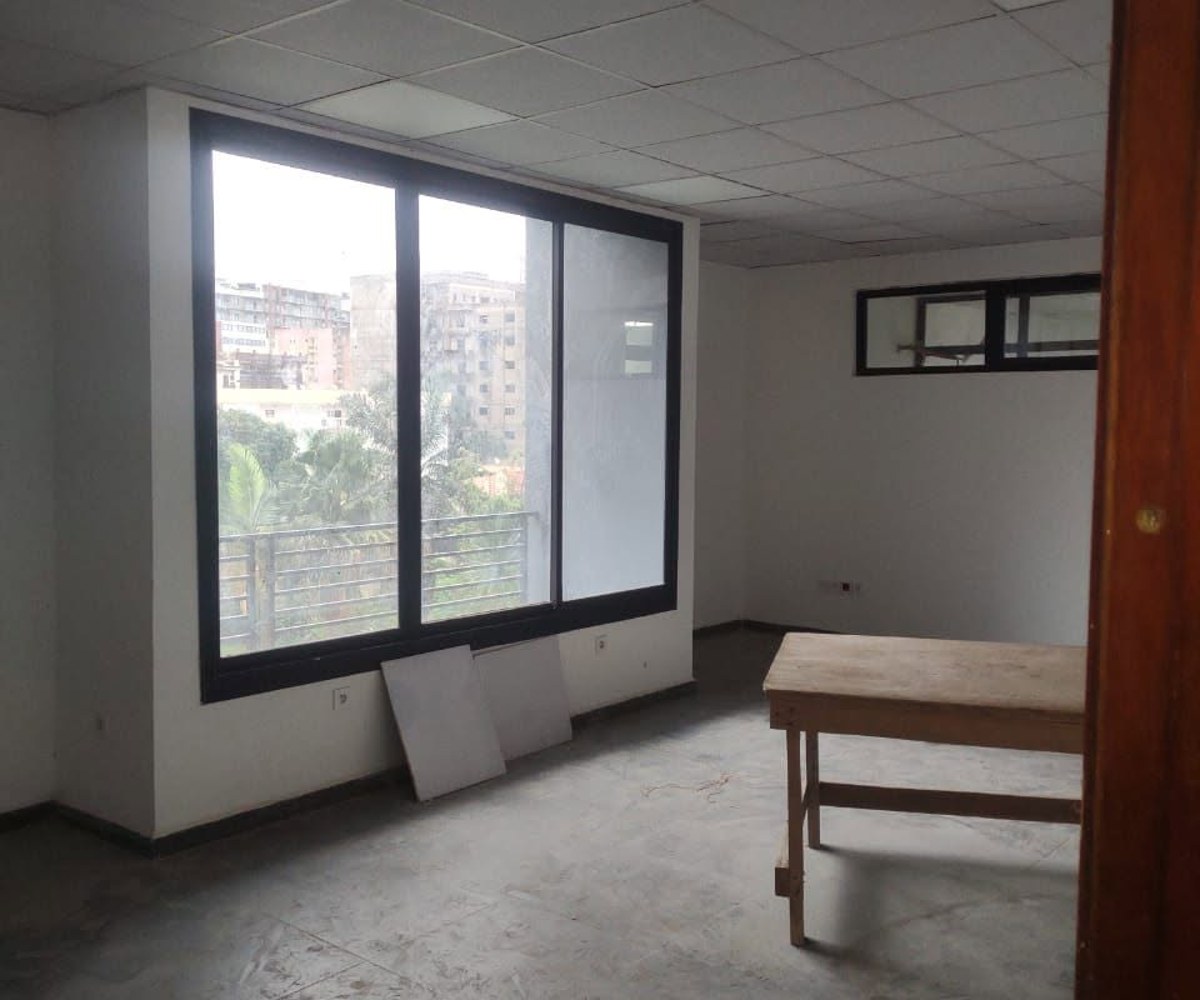 Bureaux haut standing à louer à Yaoundé Bastos