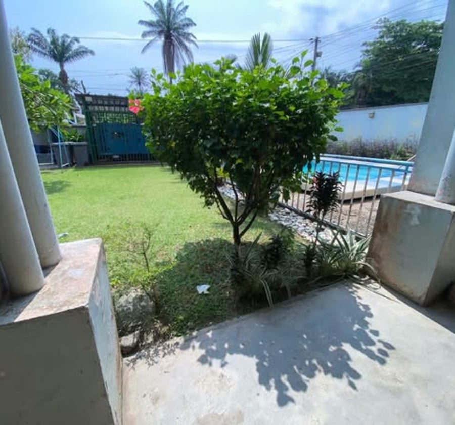 Appartement 3 chambres à louer - Bonapriso, Douala