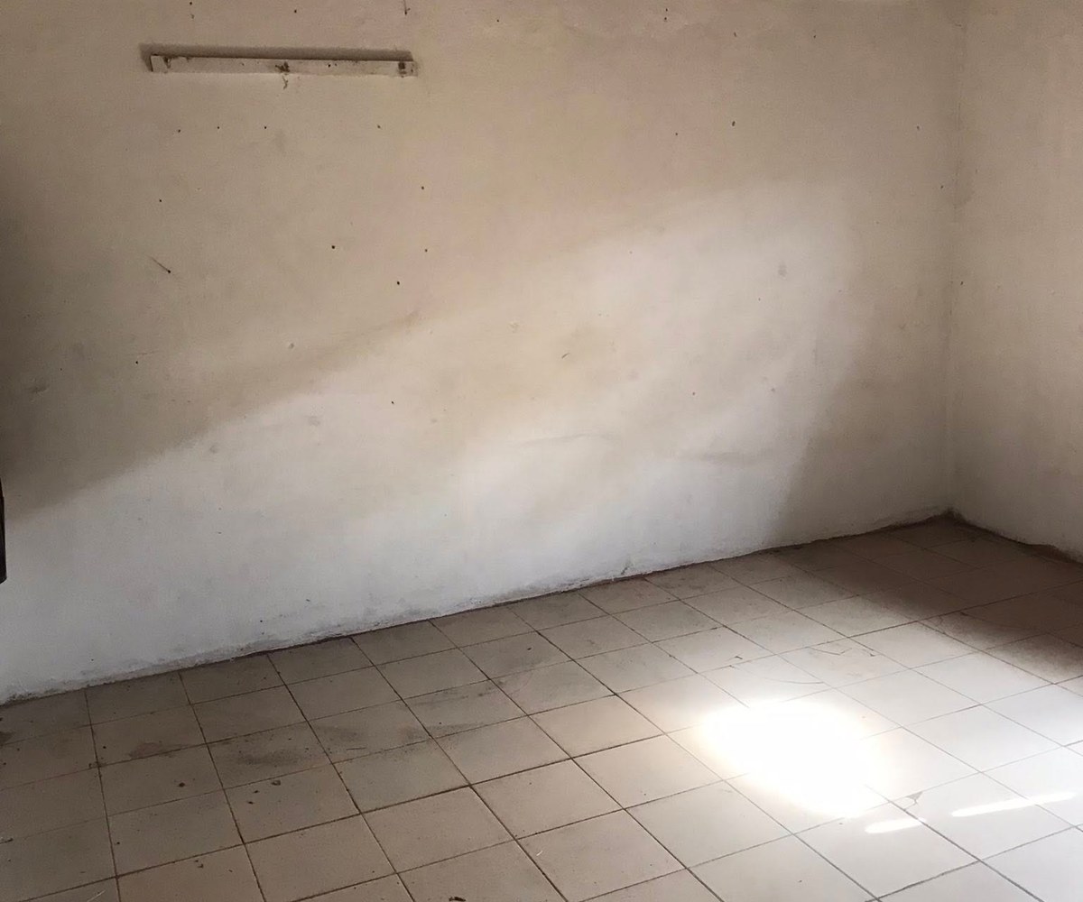 Chambre simple à louer - Happi, Yaoundé