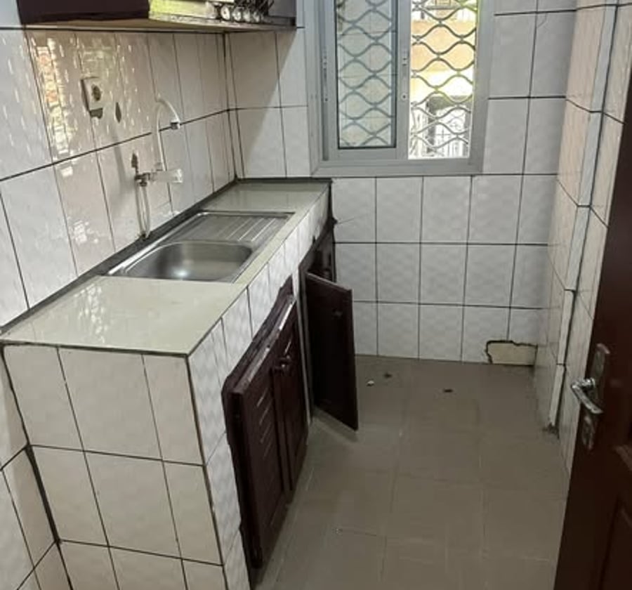 Studio à louer à Kotto