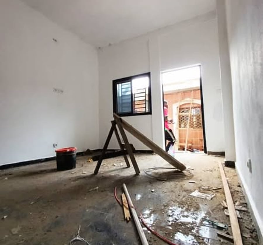 Grand studio moderne à Village, Douala