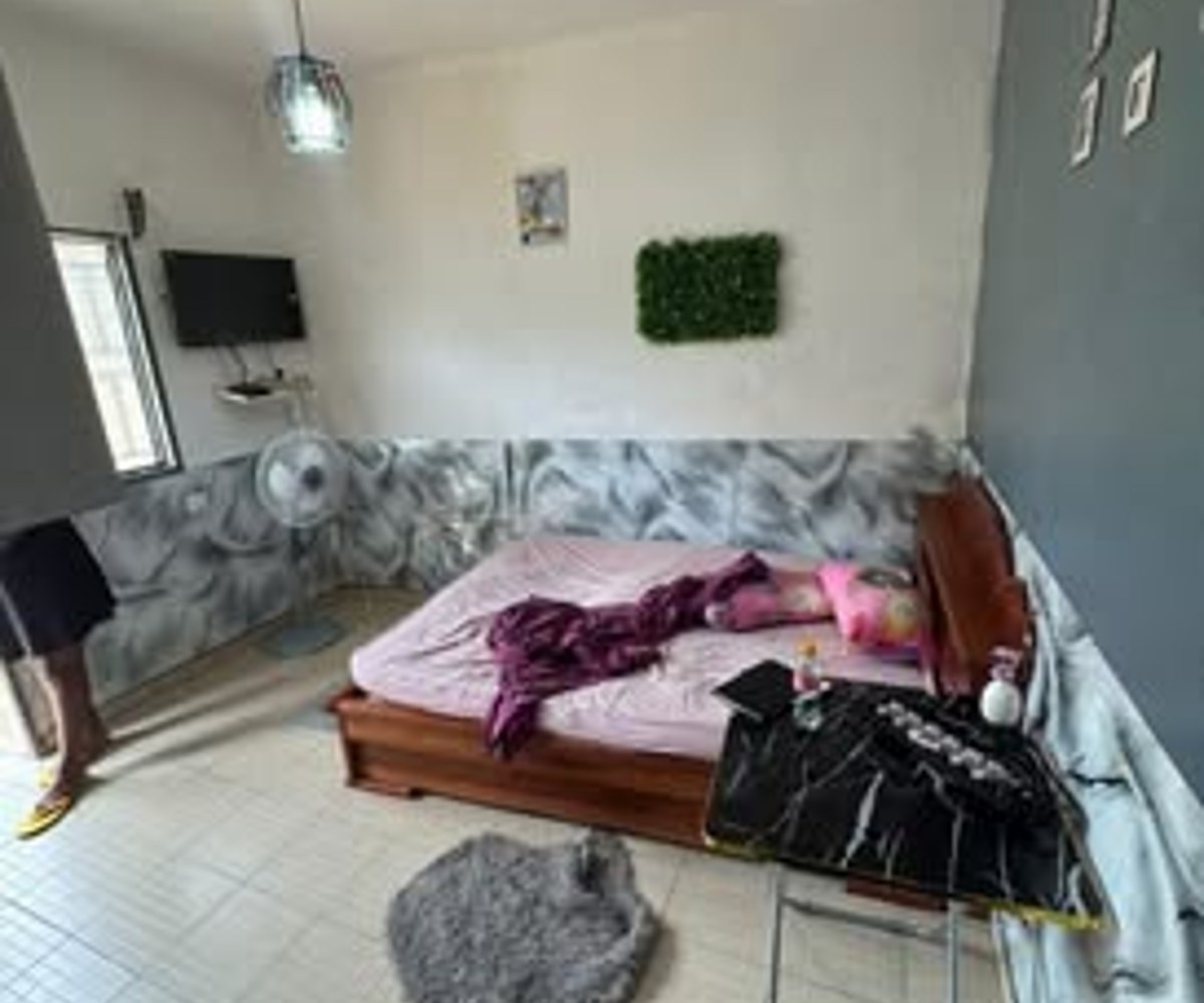 Chambre moderne à louer à Fouda, Yaoundé