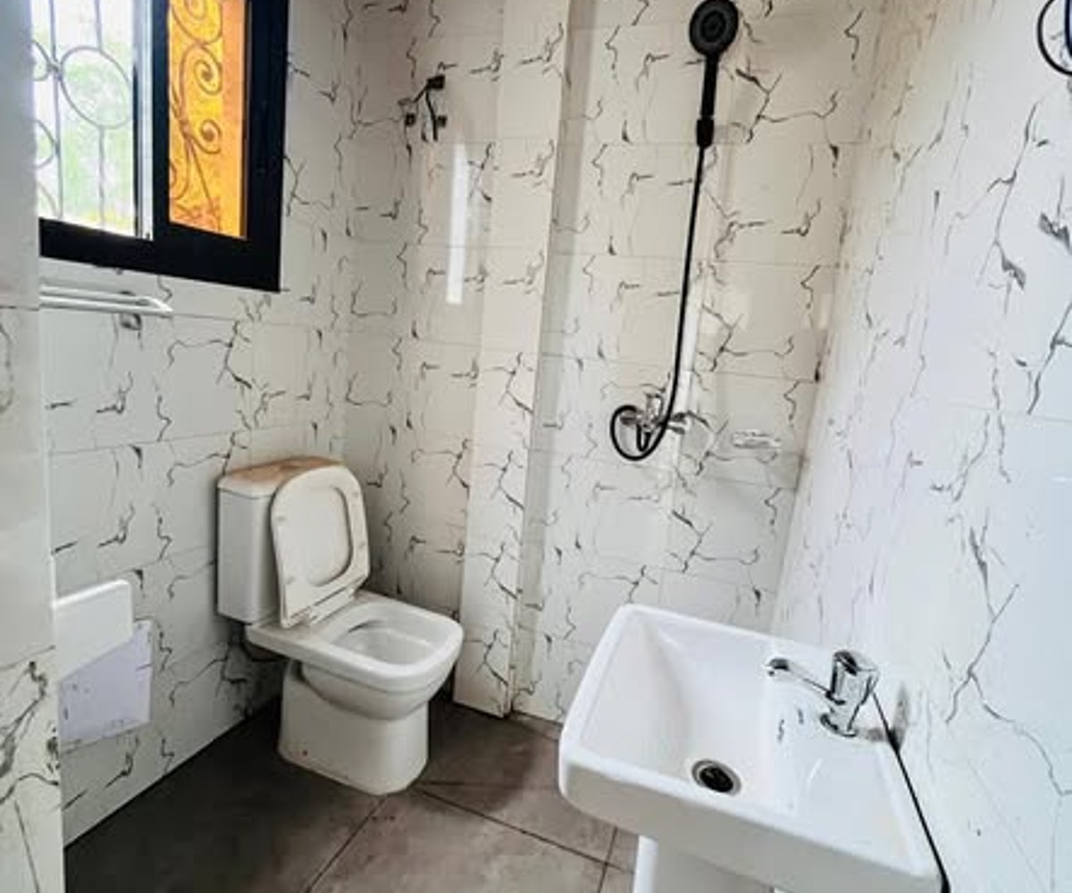 Studio moderne à louer - Etoug-Ebe, Yaoundé