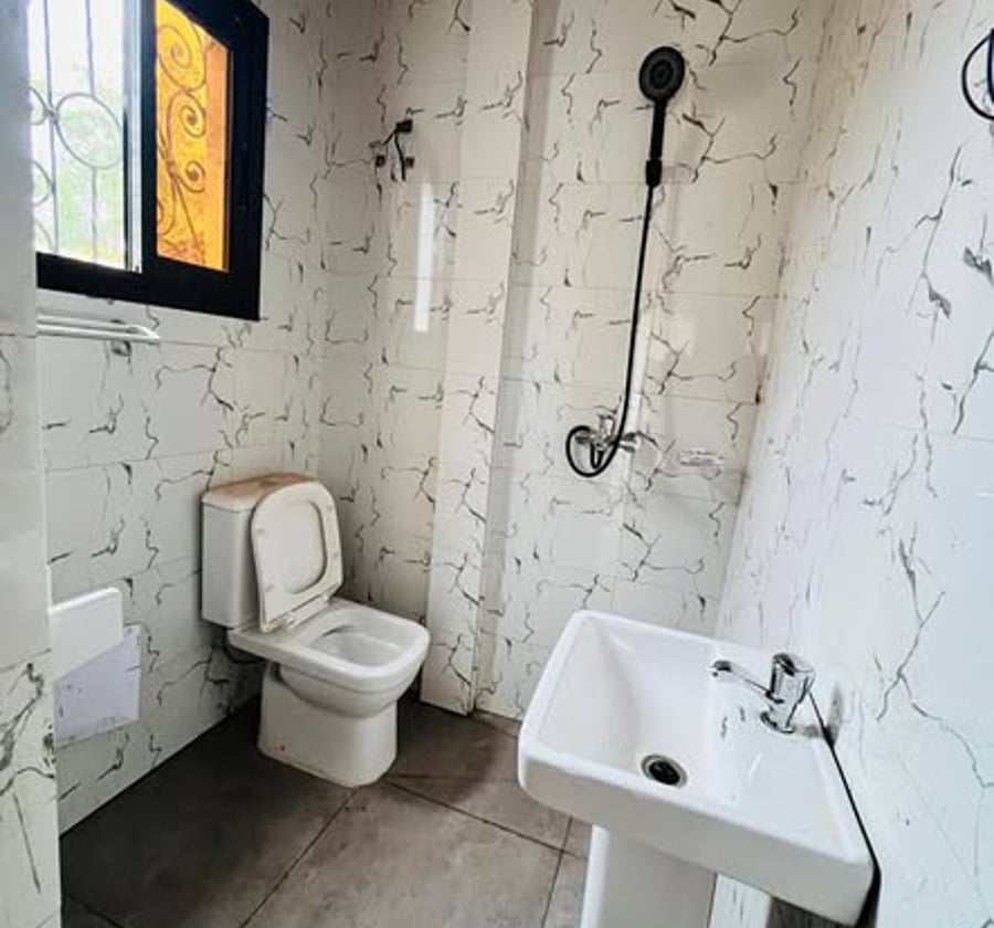 Studio moderne à louer - Etoug-Ebe, Yaoundé