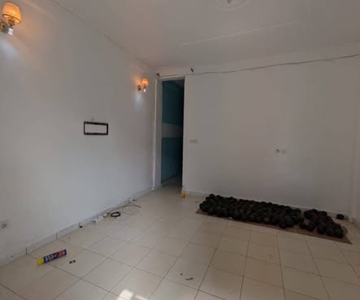 Studio moderne à louer à Logbessou