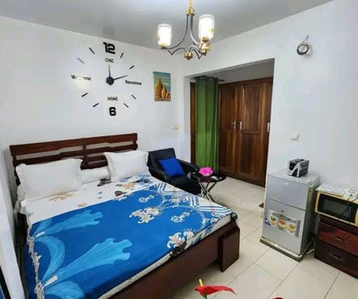 Chambre meublée à Biyem-Assi, Carrefour Scalom