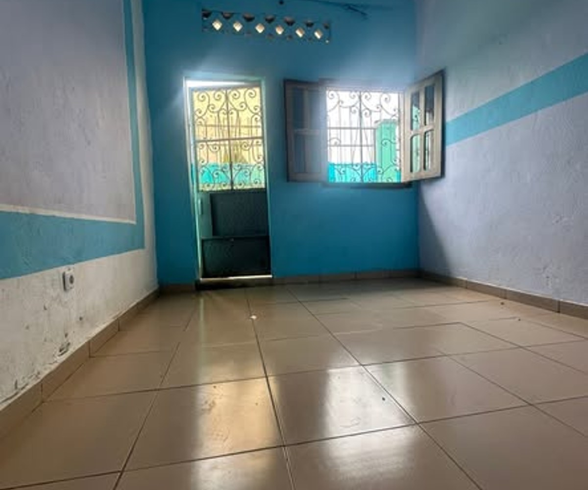 Chambres modernes à PK17 Douala