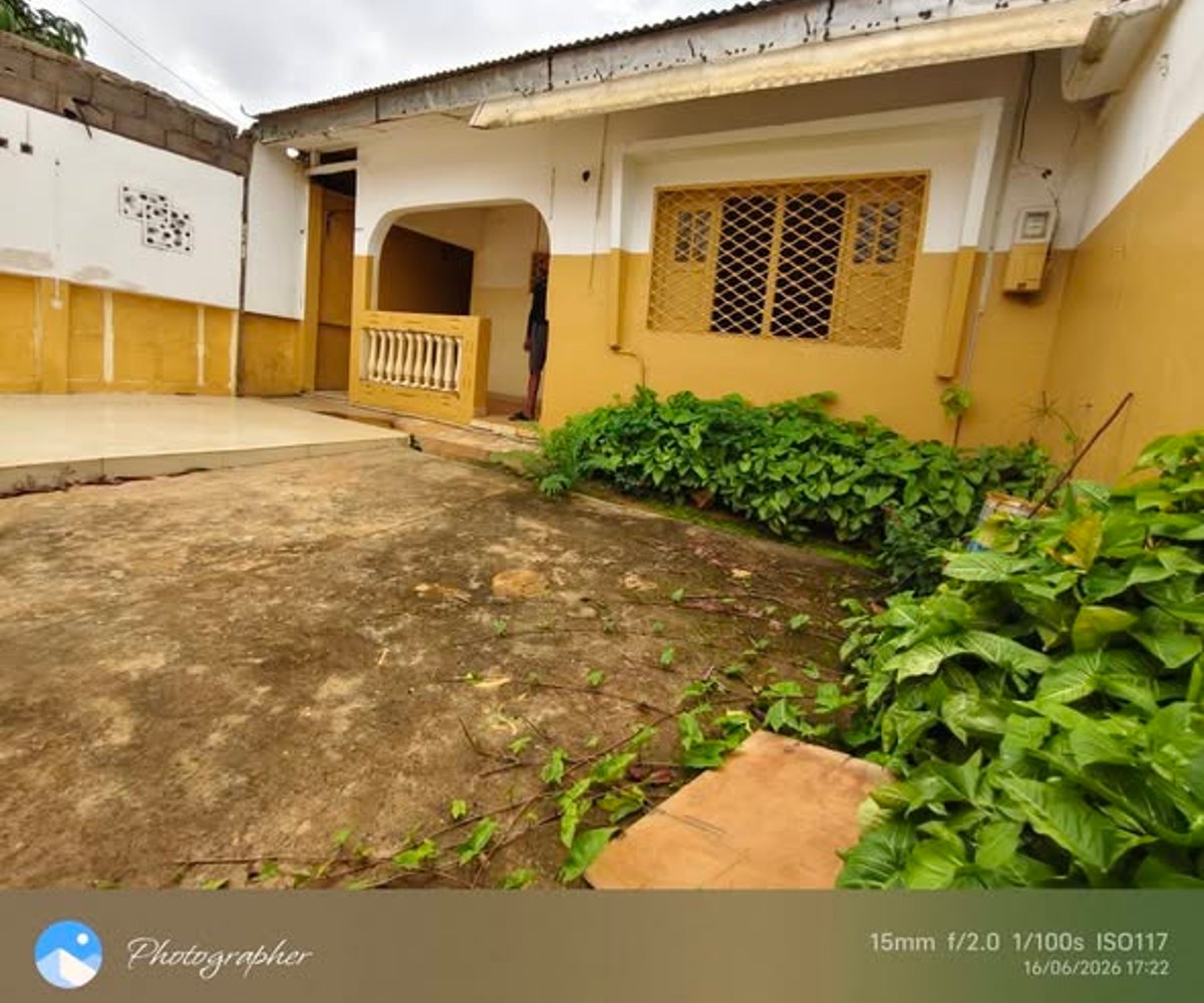 Appartement 3 chambres à louer – Omnisport, Yaoundé