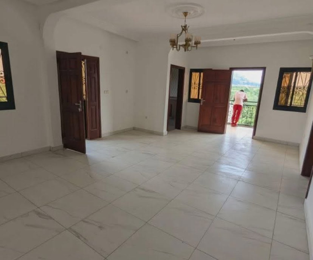Brillant appartement à louer - Messassi Nyom, Yaoundé