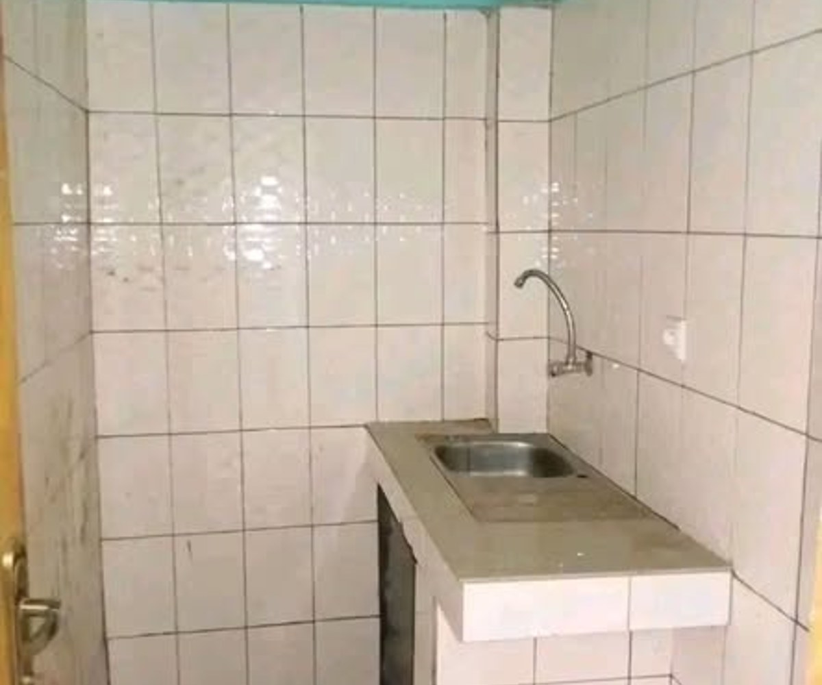 Chambre moderne à louer à Texaco Omnisport