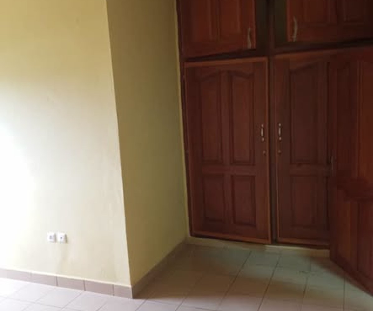 Appartement 3 chambres à louer - Odza, Yaoundé