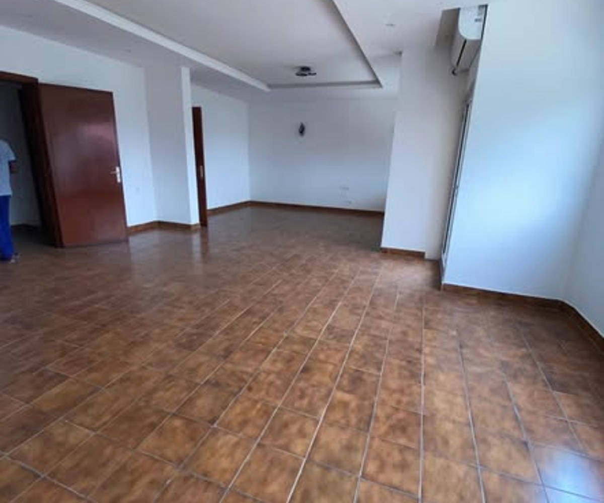 Appartement 3 chambres à louer - Bonapriso, Douala