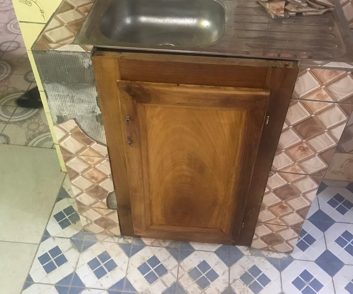 Studio moderne à louer à Nkomo