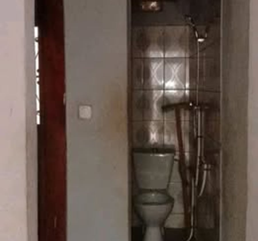 Grand studio moderne à louer à Ndogpassi I