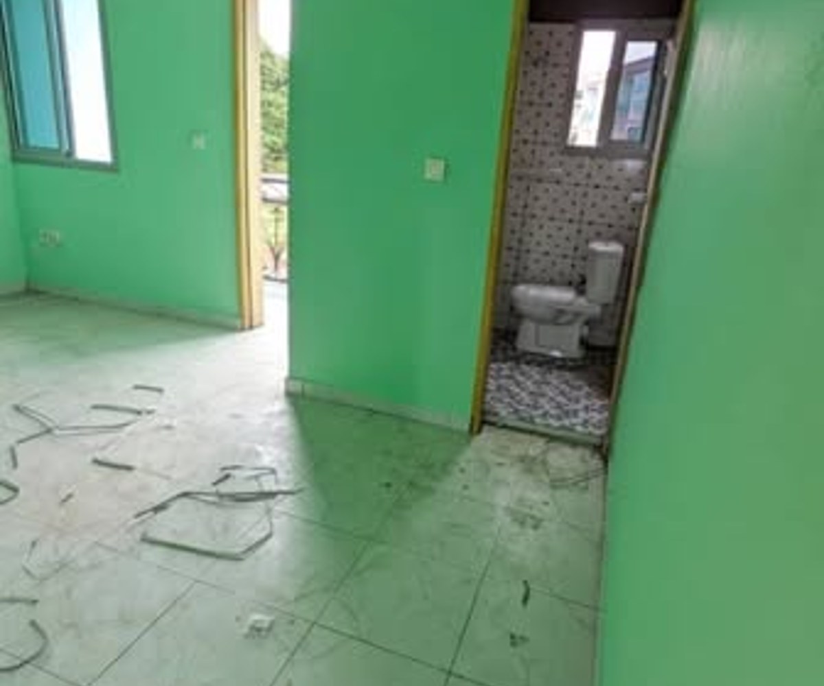 Chambre moderne + douche interne - Nyom Dispensaire Messassi