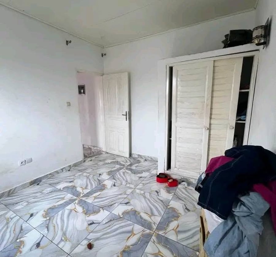 Studio moderne à louer – Makepe Montana City, Douala