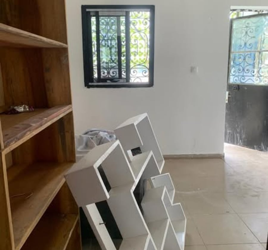 Chambre moderne staffée à louer - Ngodi Bakoko, Douala