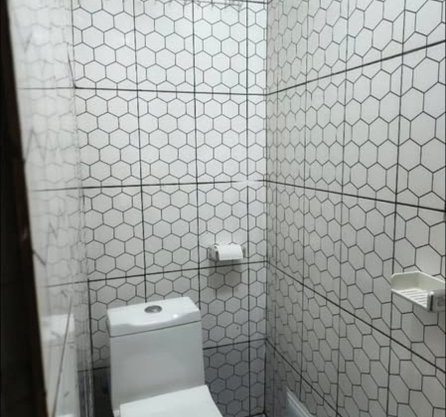Chambre moderne à Nkoabang