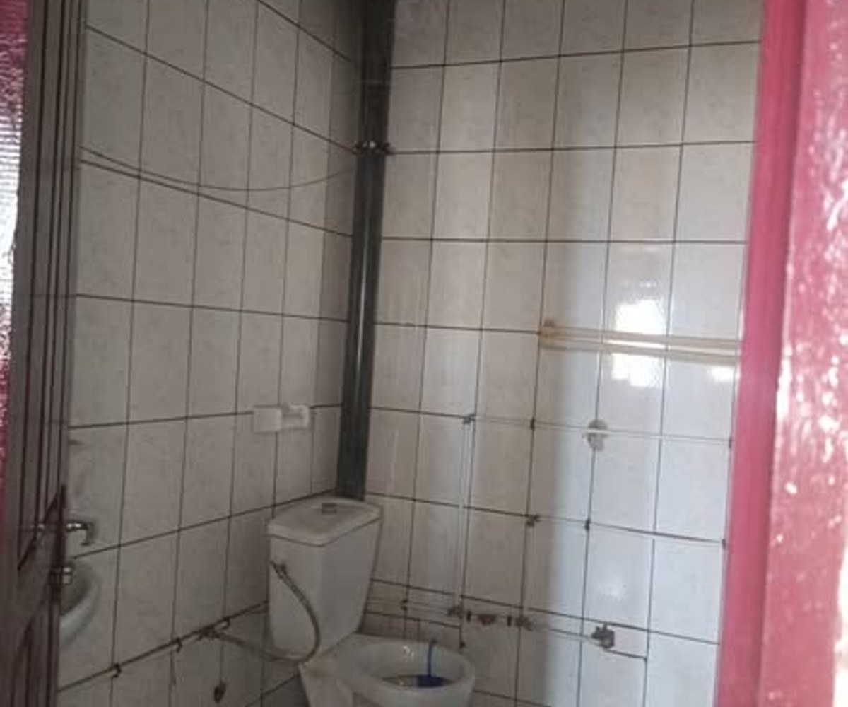 Grand appartement moderne à PK 8, Douala