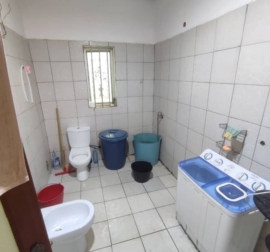 Immeuble en vente à Obam (Nsam Escale) – Yaoundé