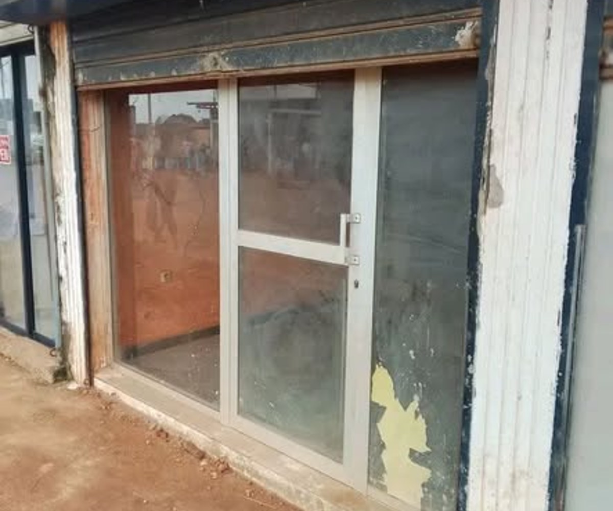 Boutique à louer à Kondengui, Yaoundé
