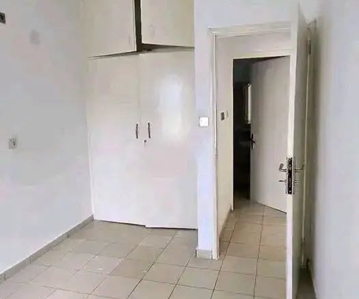 Duplex à louer à Bastos